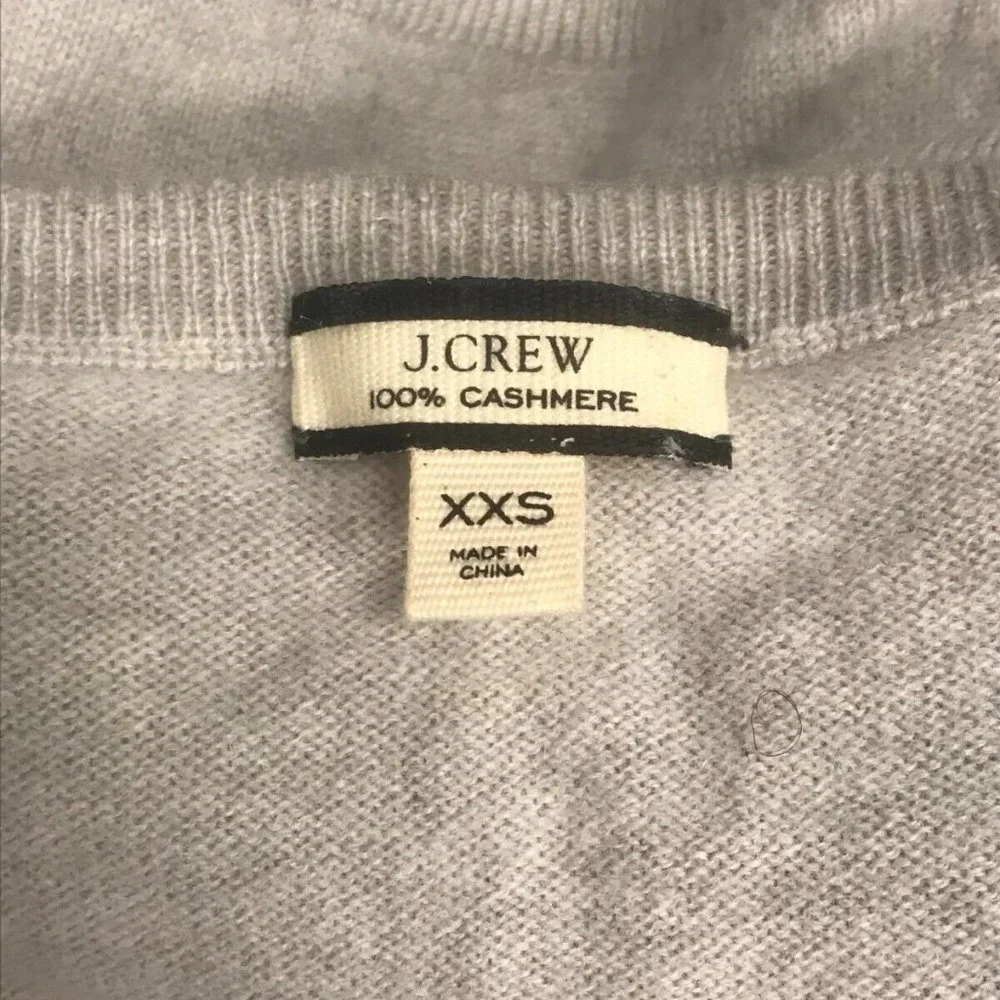 J CREW Women's Cashmere relaxed V-neck sweater XXSmall NA394 ($158) - Picture 3 of 4